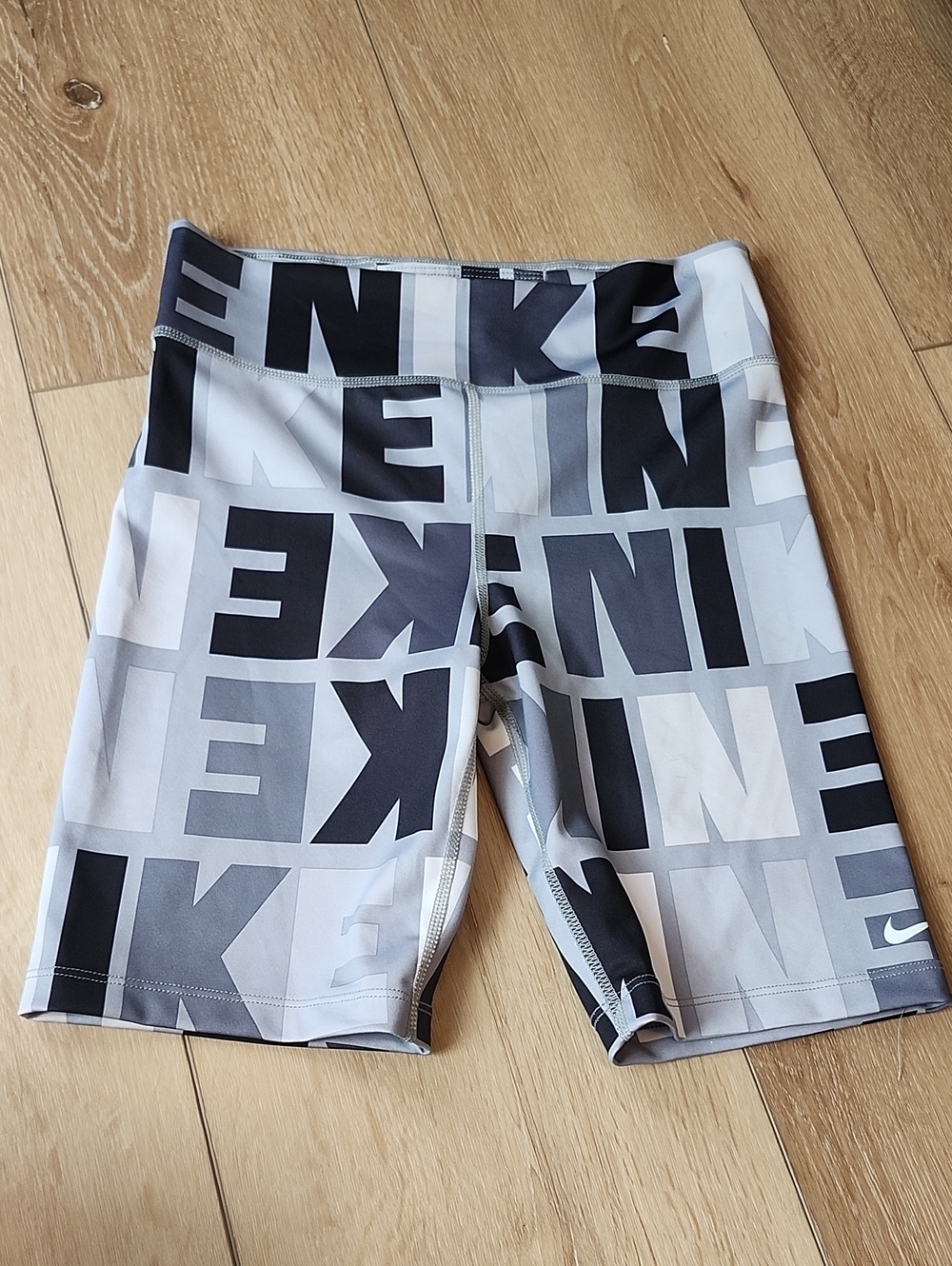 Nike Dri Fit Biker Shorts, Girls Xl